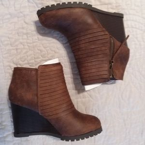 Sugar Brown boots